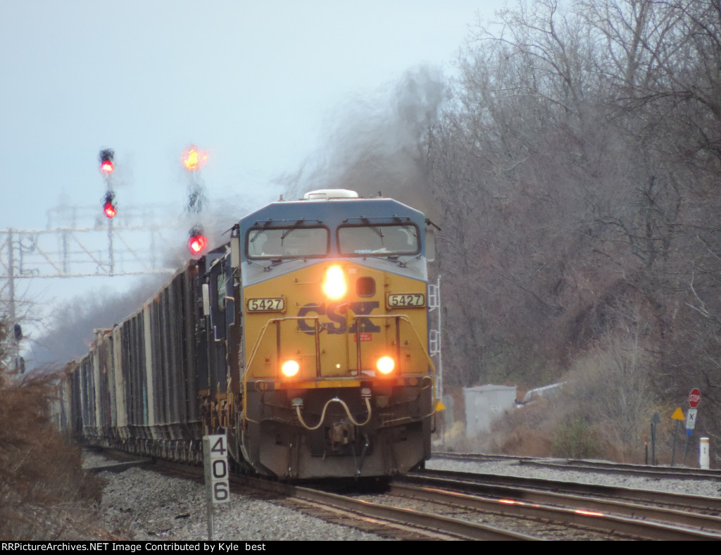 CSX 5427 on M634